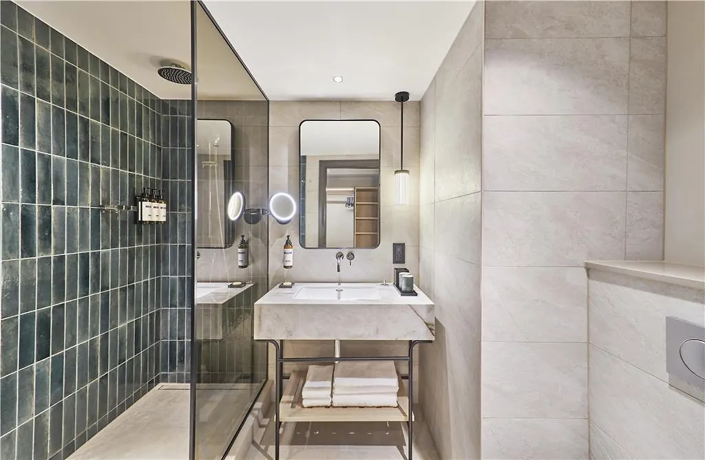 Hyatt Regency London Blackfriars 0*,