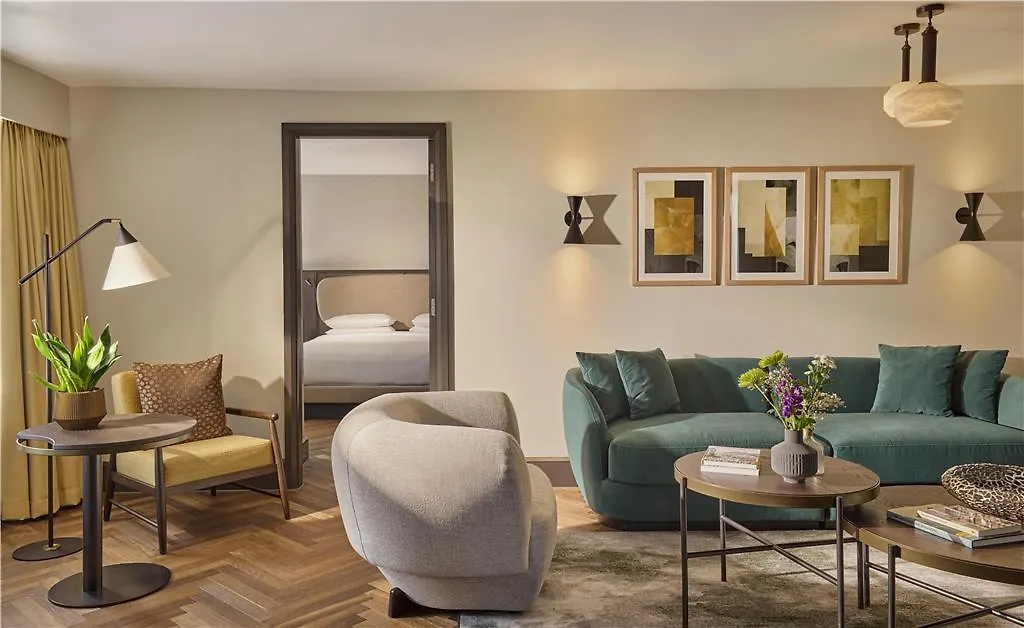 Hyatt Regency London Blackfriars 0*,